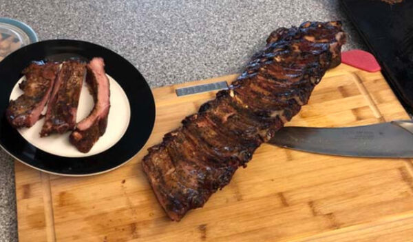 smoked ribs on bamboo board